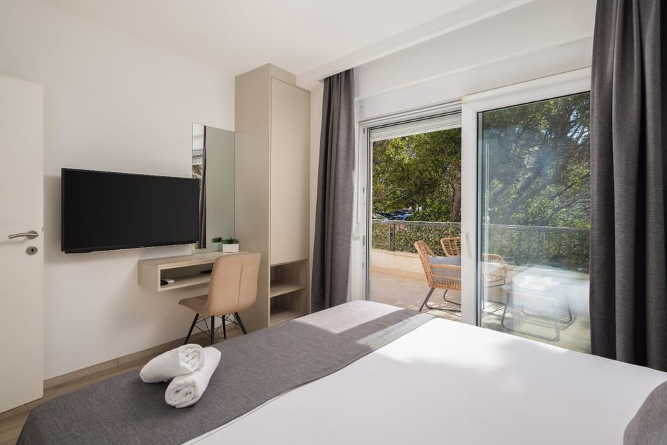 Adria Mare Apartments I Apartment in Makarska