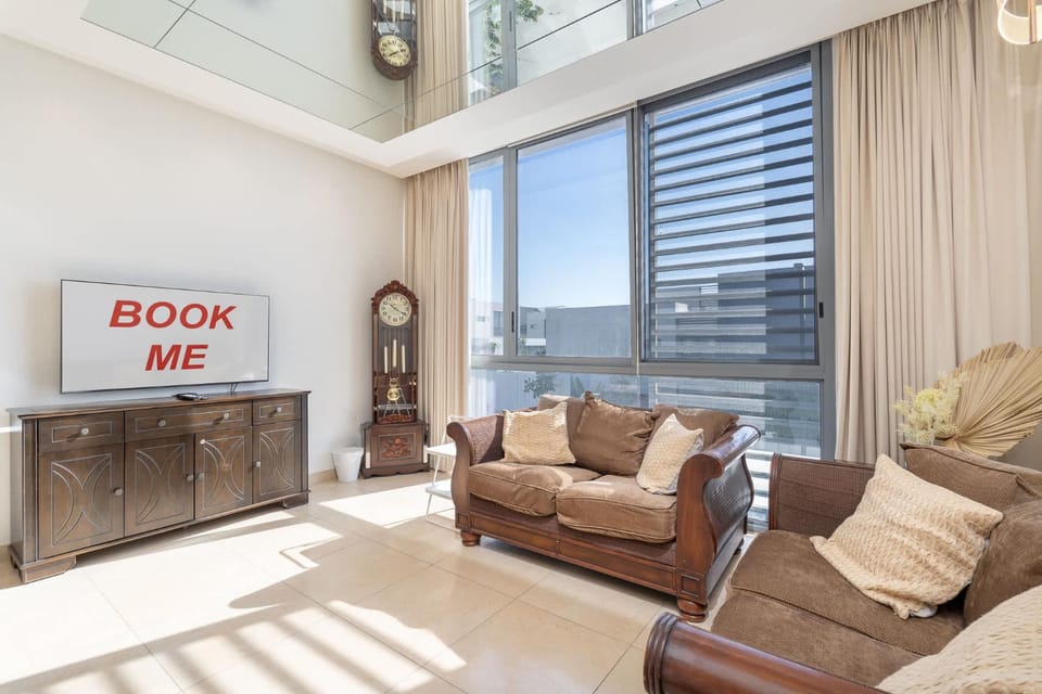 Free housekeeping visits during your stay - StayShort - Nice Villa in Gardenia Jebel Ali for Family of 5 Villa in Dubai