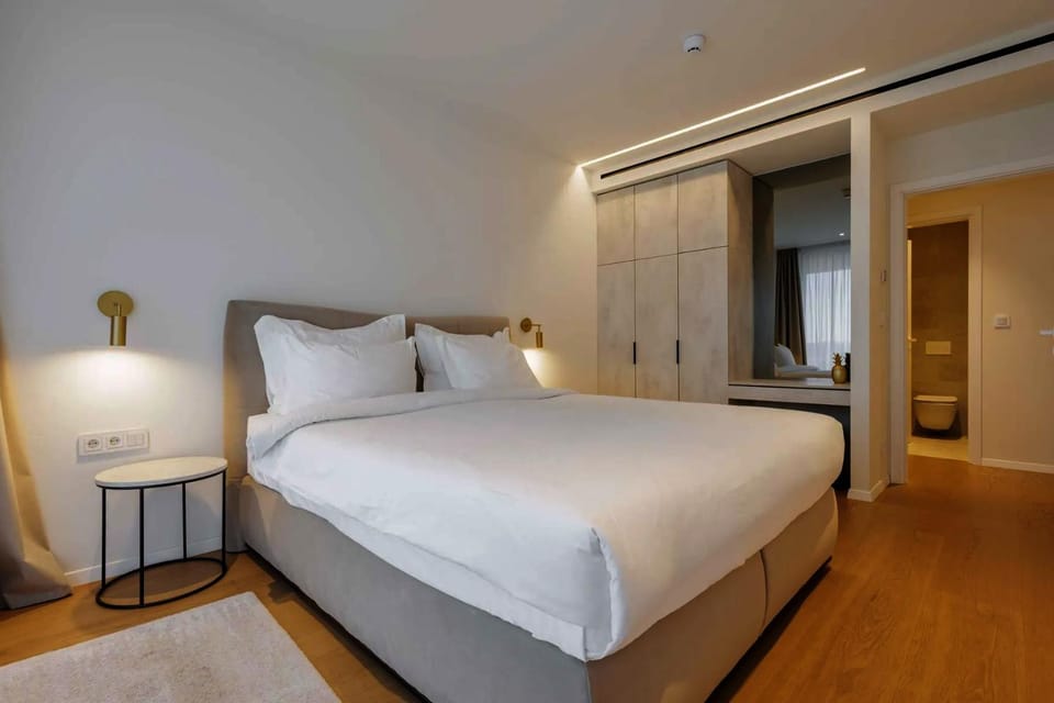 Bed, Photo of the whole room, Bedroom, wardrobe