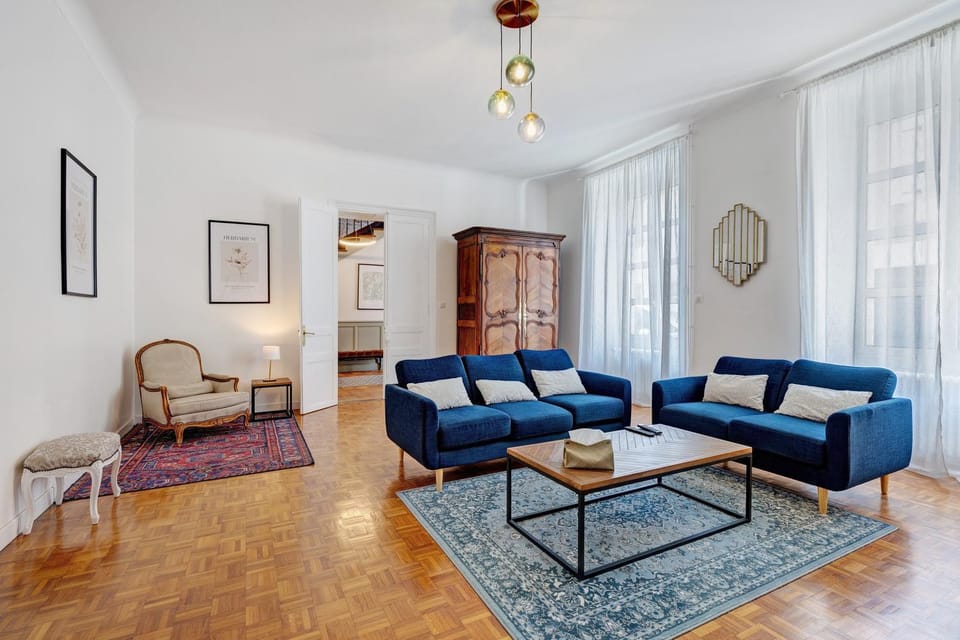 Property building, Living room