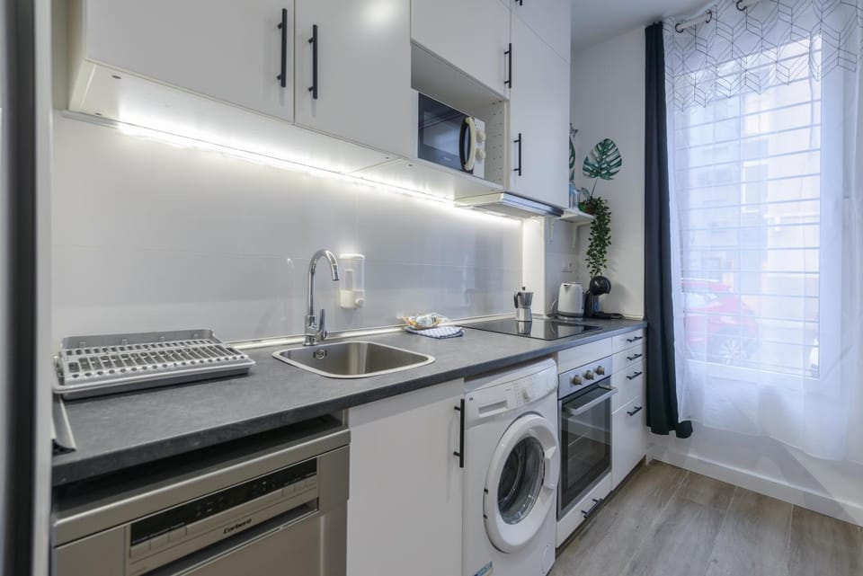 Kitchen or kitchenette