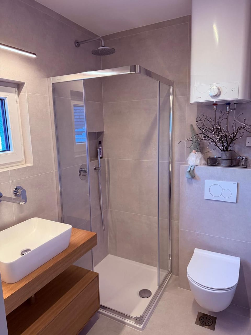 Shower, Bathroom