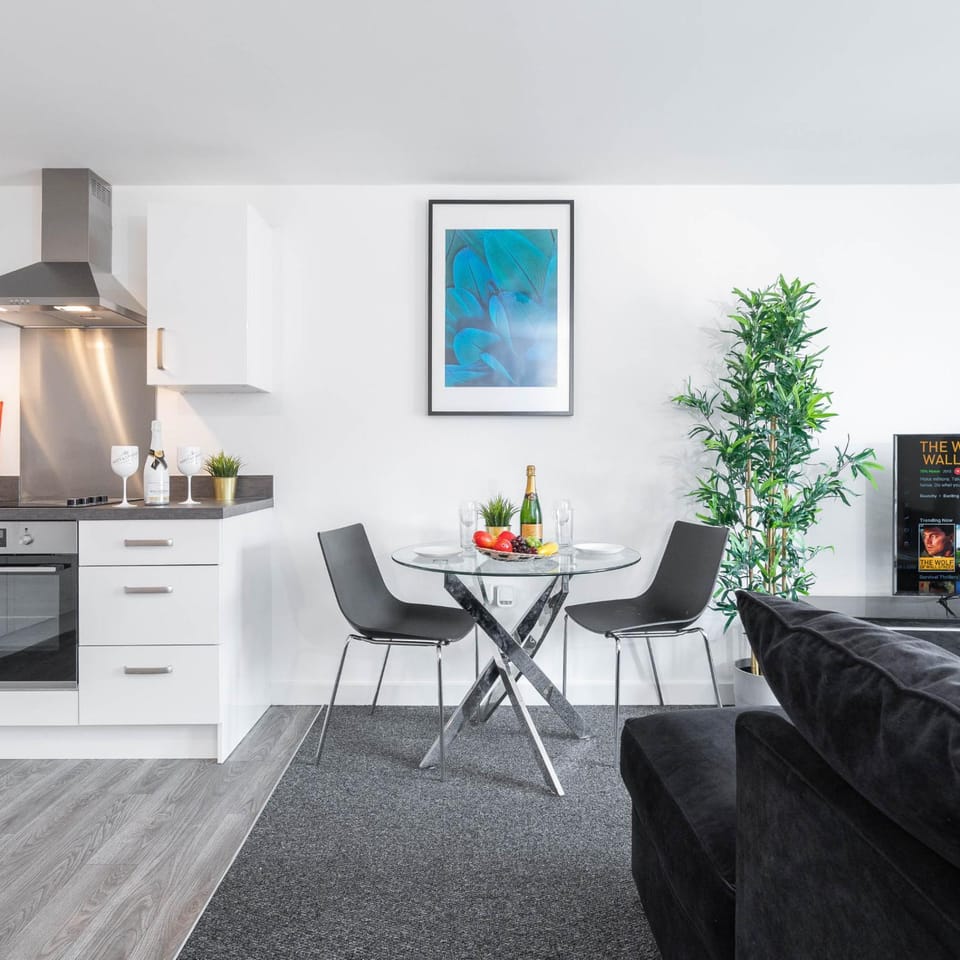 Living room, Seating area, Dining area