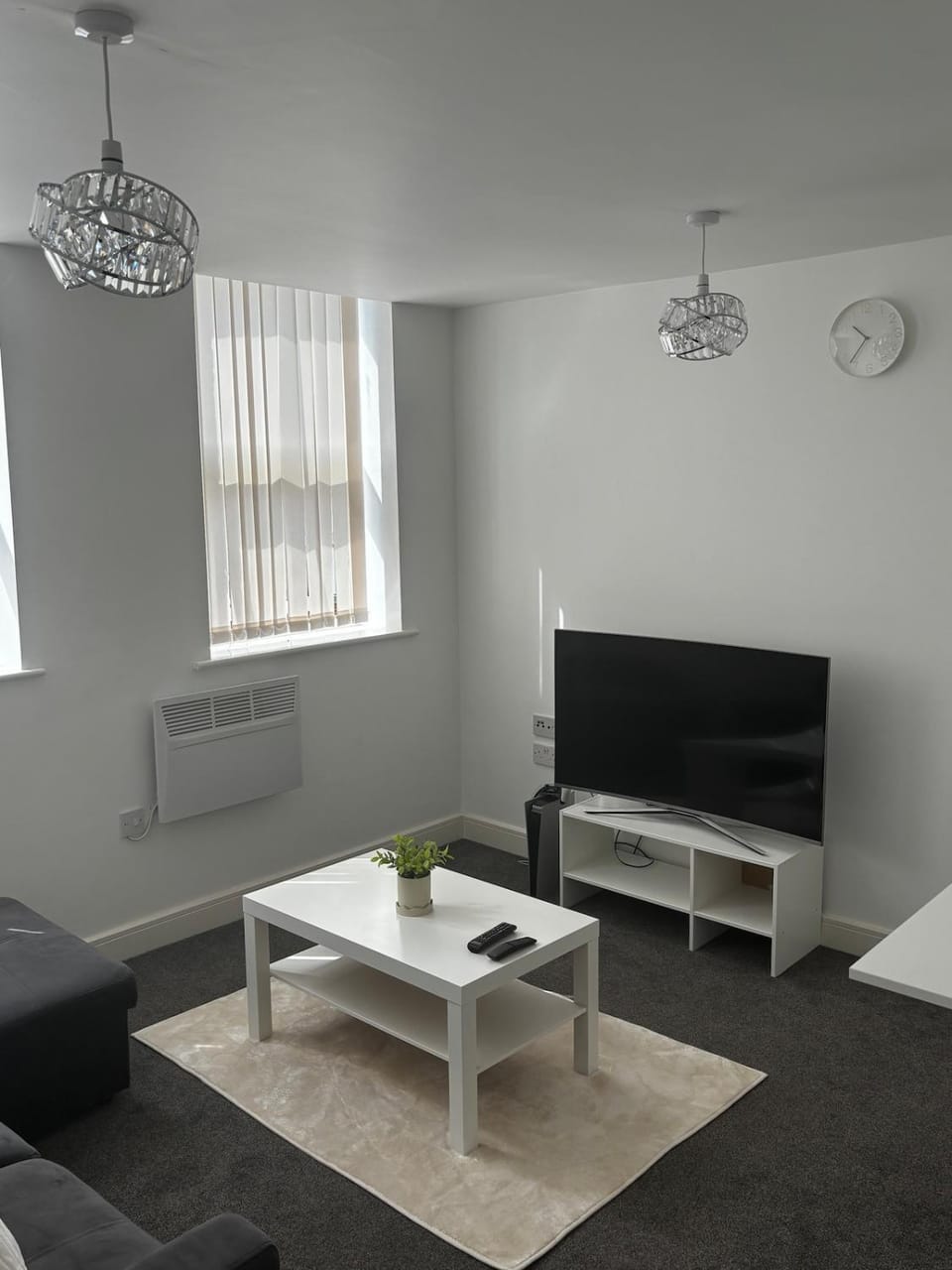 Massive 2BR Long Stays Superfast Wi-Fi , Free Parking & Netflix Ideal for Work & Relocation Apartment in Nottingham