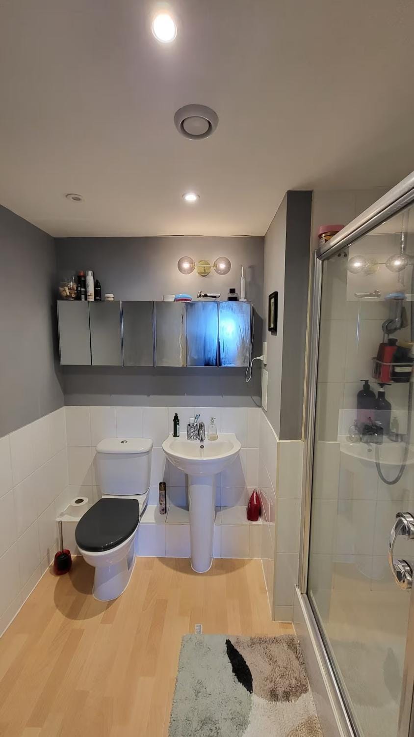 2 bedroom apartment Basingstoke close to train station with parking Apartment in Basingstoke