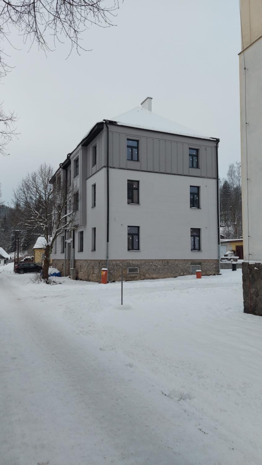 Property building, Winter