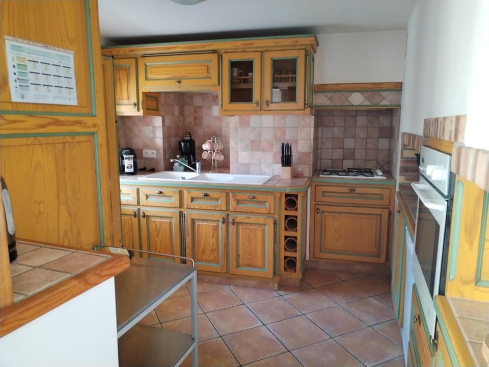 Les roses de Ginette House in Jonzac
