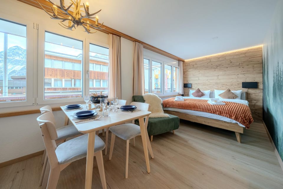 Dining area, Bedroom