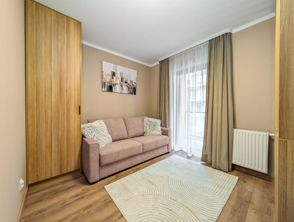 Living room, Seating area, internet