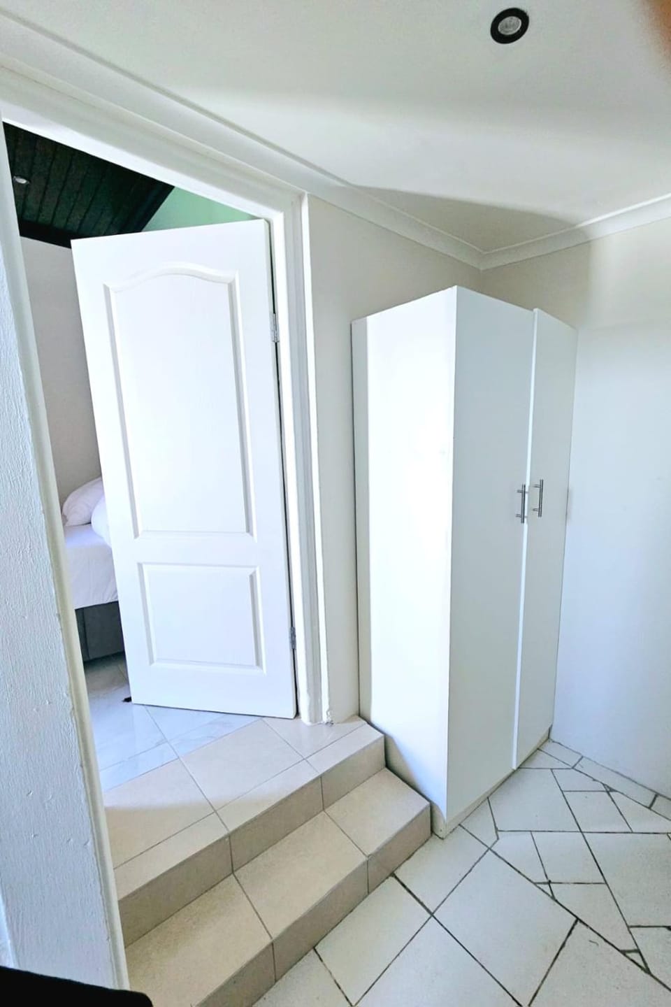 Evernice Guest House Bed and Breakfast in Cape Town