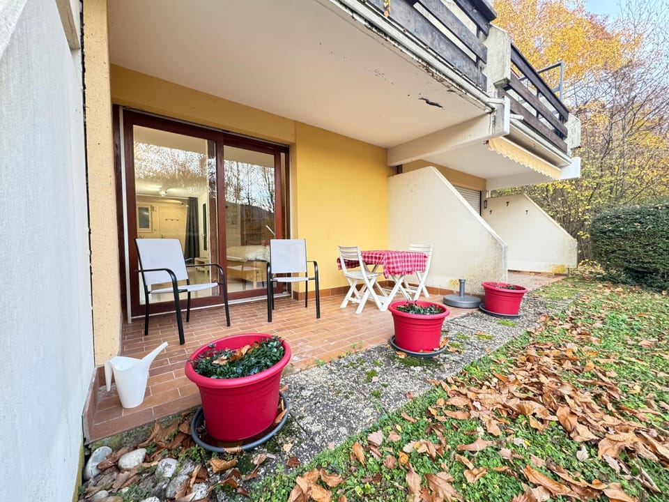 Patio, Day, Garden, Balcony/Terrace, Garden view