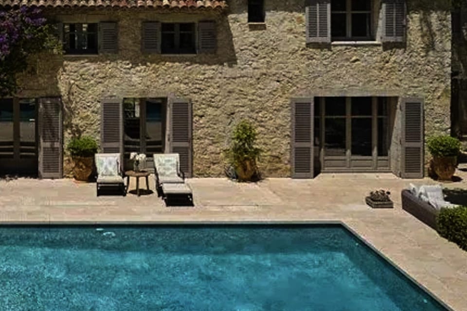 Property building, Day, Garden, Garden view, Pool view, Swimming pool, sunbed