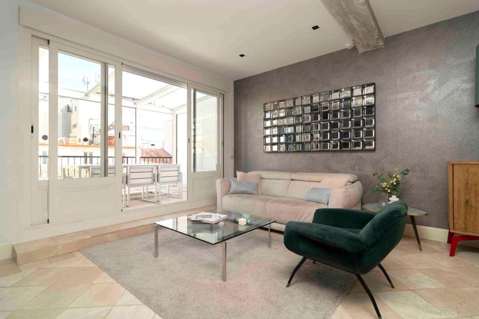 Ático exclusivo junto a Plaza Mayor Apartment in Centro
