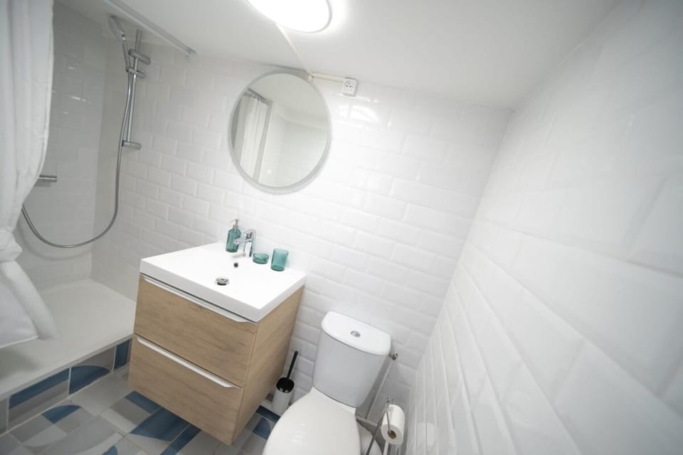 Le Petit Dedieu" Appartement cosy rénové pour 4 personnes Proche de Ch Apartment in Villeurbanne