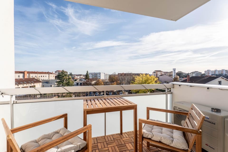 Patio, Day, View (from property/room), Balcony/Terrace, Dining area