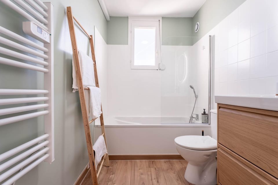 Toilet, Bathroom, Bath