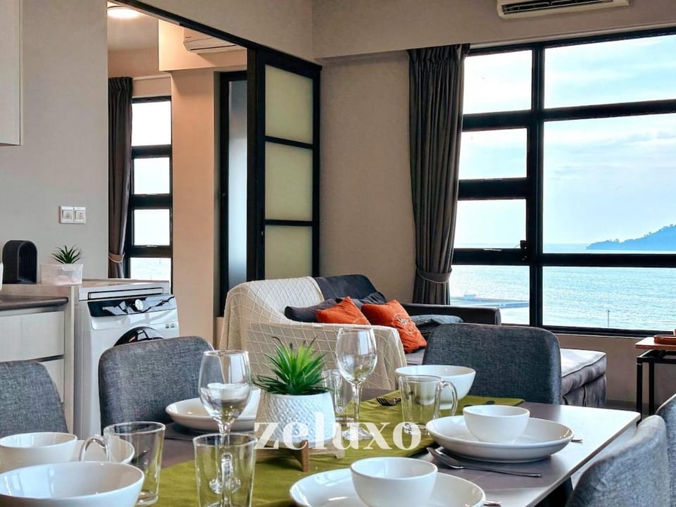 #5 Jesselton Quay City Pads Corner Seaview by Zeluxo Apartment in Kota Kinabalu