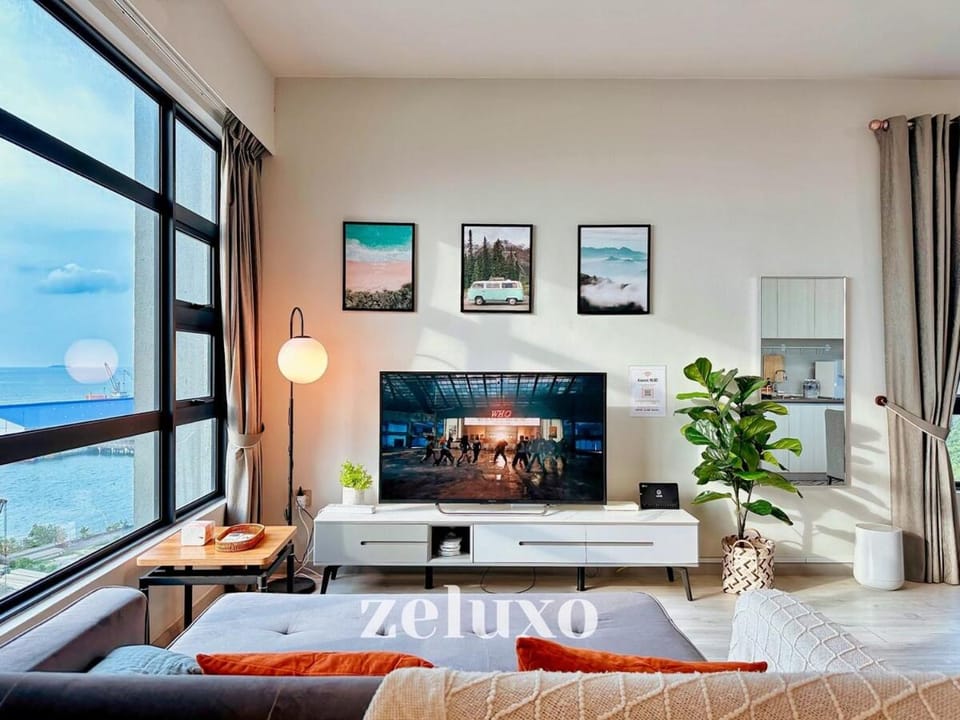 #5 Jesselton Quay City Pads Corner Seaview by Zeluxo Apartment in Kota Kinabalu