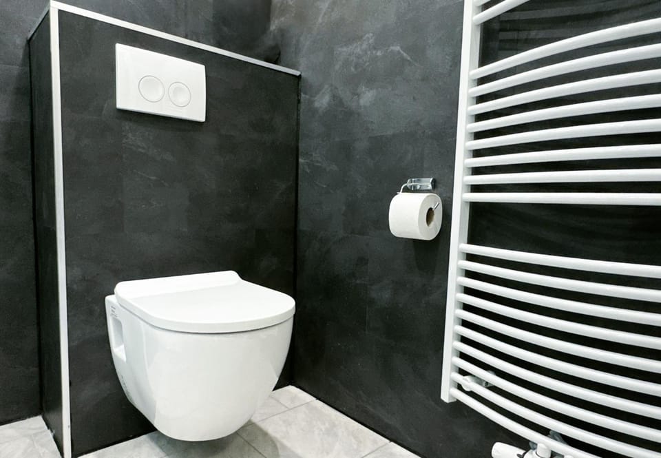 Toilet, Bathroom