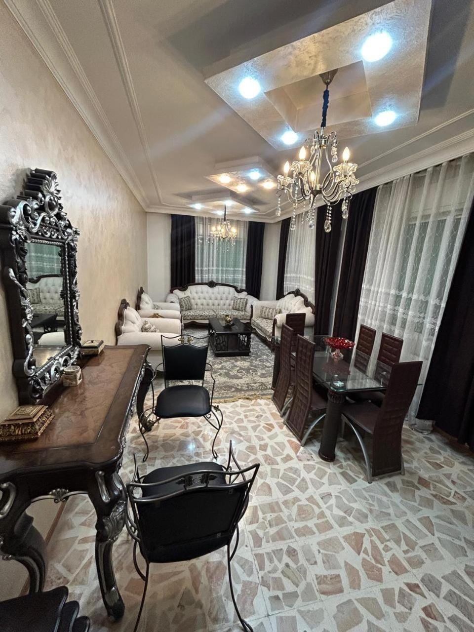 Living room, Photo of the whole room, Seating area