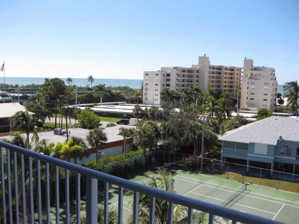 Soak Up the Sun & Views from Above - Luxe Beach Escape Awaits! - Amazing Penthouse Condo - Roelens House in Estero Island