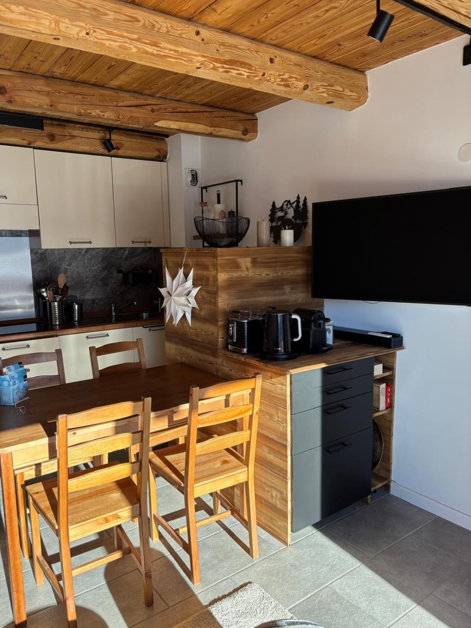 Kitchen or kitchenette, stove, kitchen