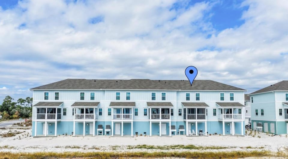 Pink Pompano - Ocean View & Beach Supplies House in Perdido Key