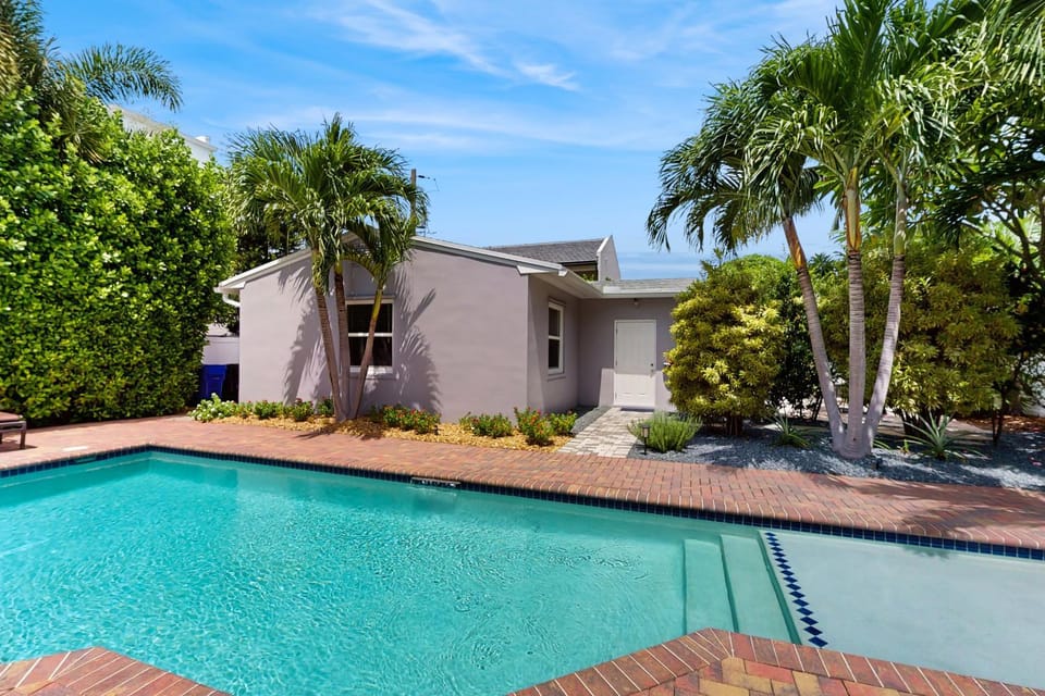 The Cottage House in Fort Lauderdale