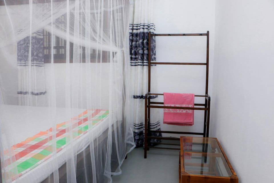 Bed, Living room, Bedroom