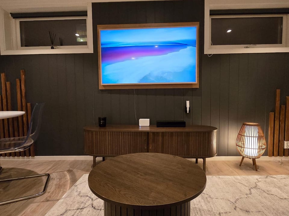 TV and multimedia, Living room, Seating area