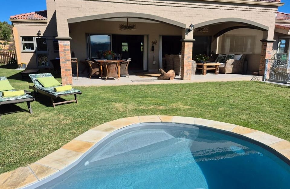 Balcony/Terrace, Pool view