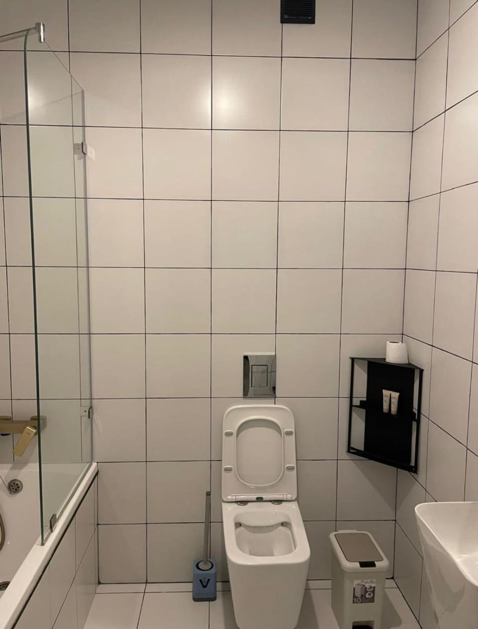 Bathroom, Bath