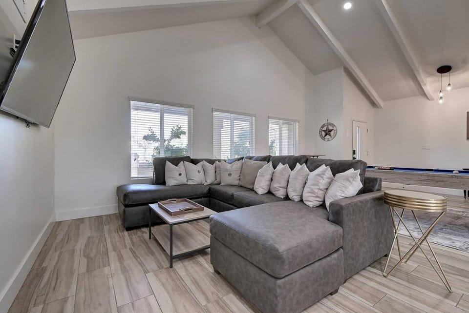 Sweetwater Estate House in Scottsdale