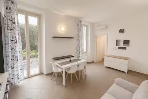 Moderno appartamento a 2 passi dal centro Apartment in Province of Brescia