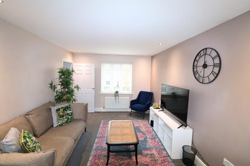 Communal lounge/ TV room, Living room