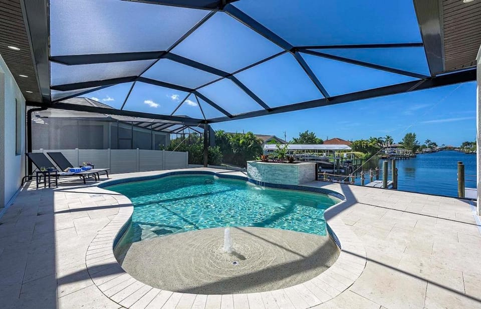 Aqua Vista - Luxury Vacation Rental Cape - Vesteva Villa in Cape Coral