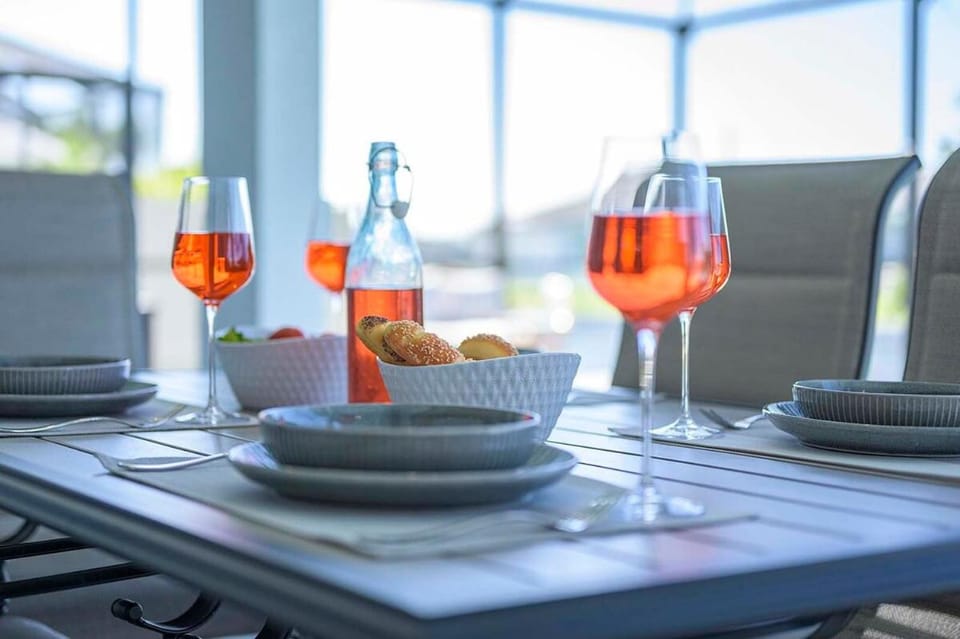 Bliss on the Bay-Brandnew Vacation Home Cape Coral Villa in Cape Coral