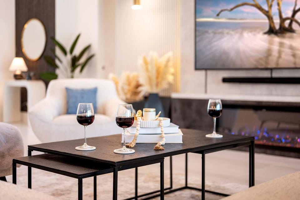 Bluewater- 4 bedroom, 4 bath luxury Villa - Vesteva Villa in Cape Coral