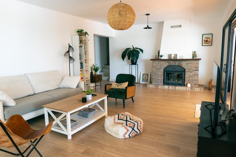 Property building, Living room