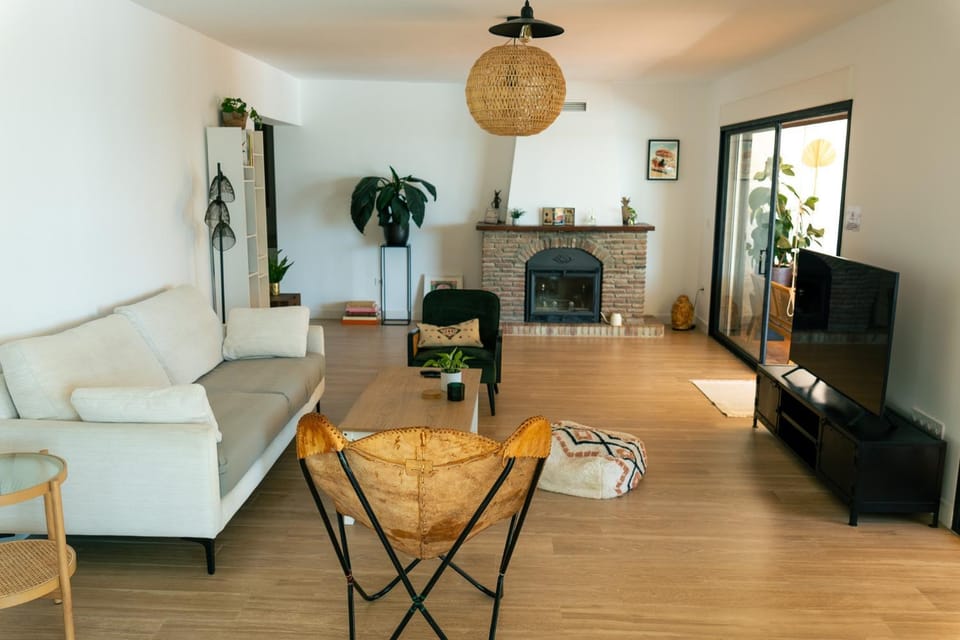 Property building, Living room