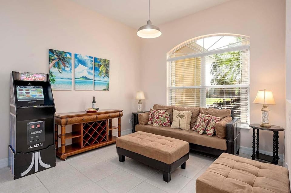 Breezy Palms located near Coral Oaks Golf Course Villa in Cape Coral