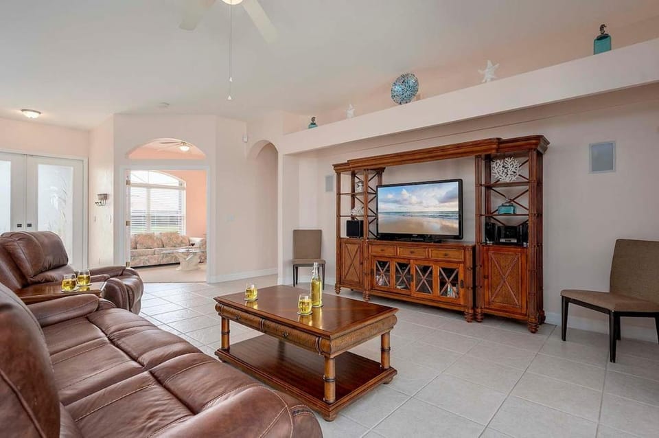 Breezy Palms located near Coral Oaks Golf Course Villa in Cape Coral