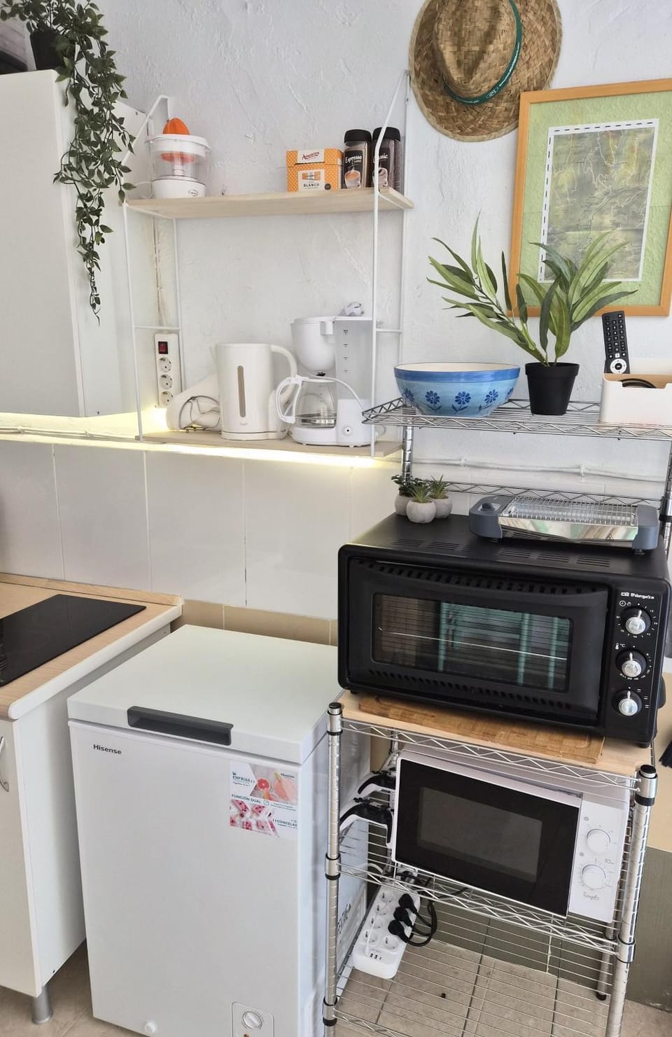 Coffee/tea facilities, Breakfast, oven, stove, toaster