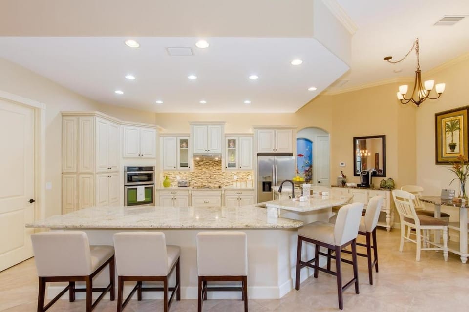 Cape Life - Florida Lifestyle at its Best Villa in Cape Coral