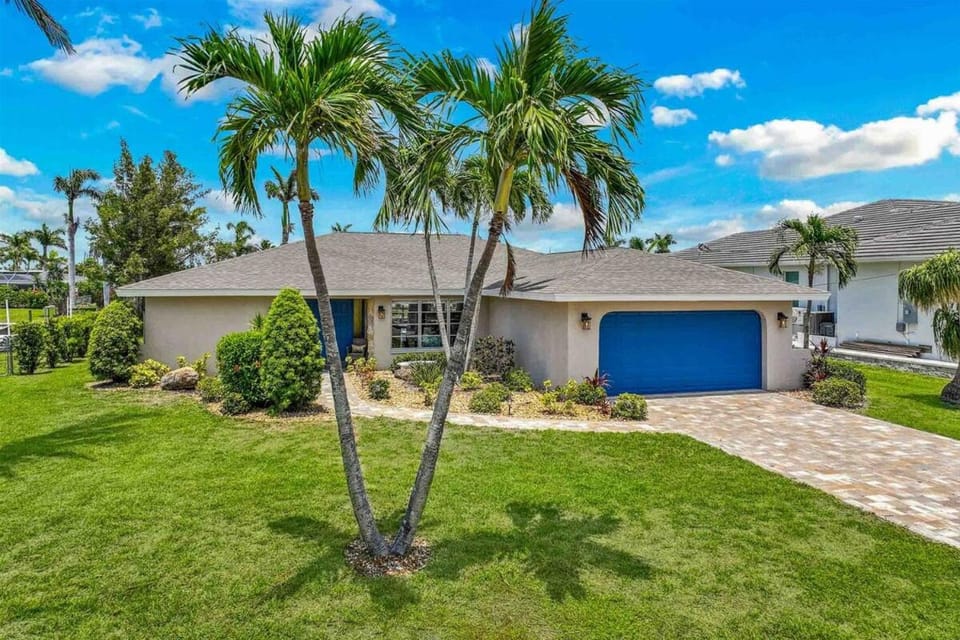 Coastal Gypsy - Cape Coral with Dock & Gulf Access Villa in Cape Coral