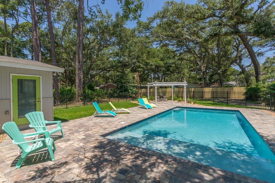 Sweetpeas Cottage House in Camden County