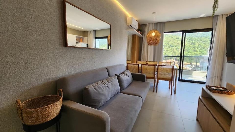 Flat com Piscina Apartment in Porto Belo