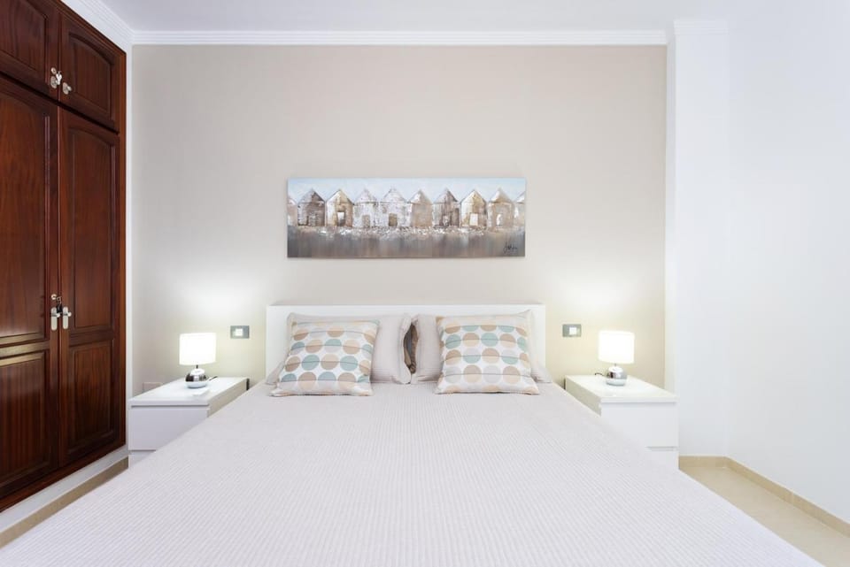Living room, Bedroom