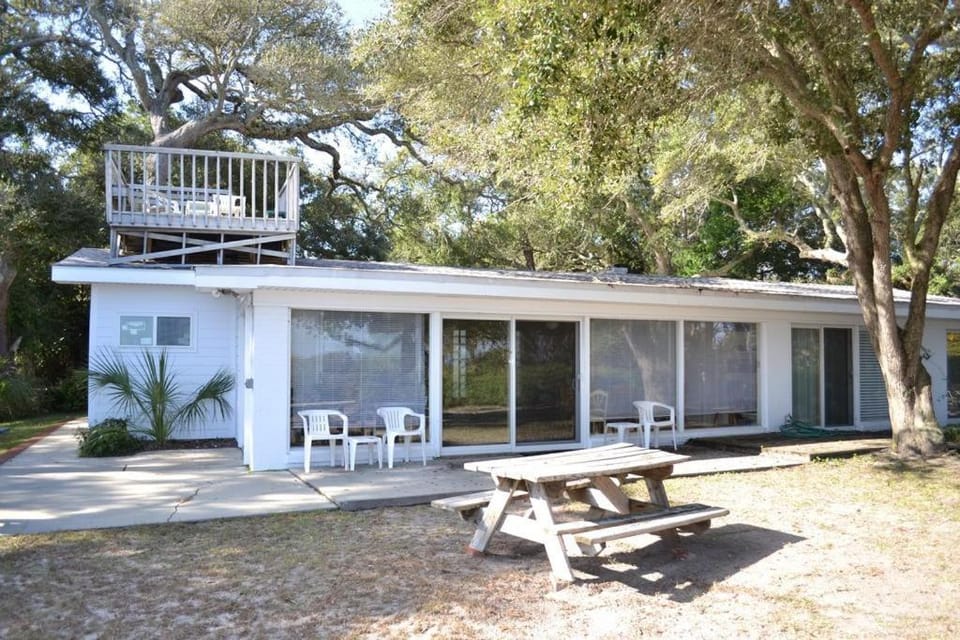 Cottage By The Sea - Unit A House in Camden County