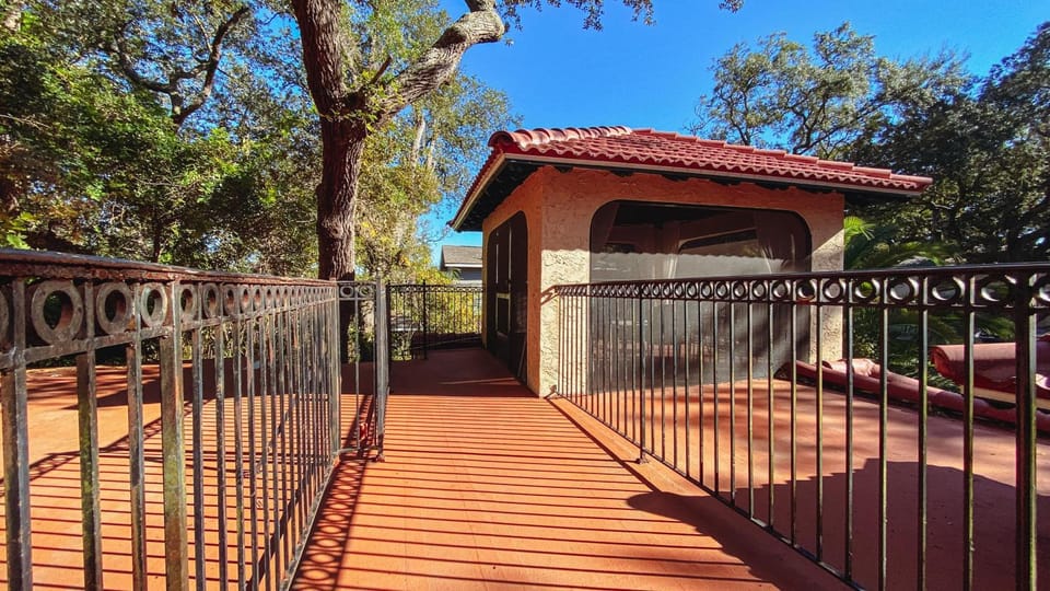 Hacienda House in Camden County